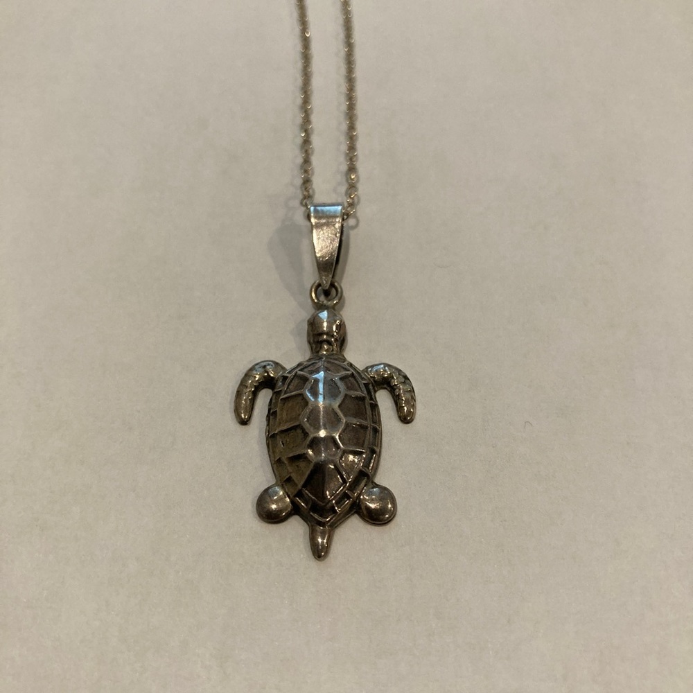 Turtle Pendant Necklace Silver Color